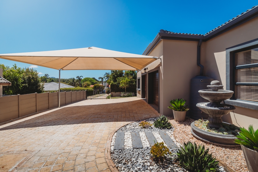 5 Bedroom Property for Sale in Panorama Western Cape